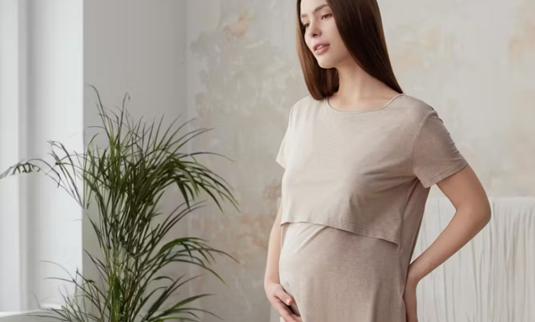 What Types of Maternity Clothes Should I Invest In?What Types of Maternity Clothes Should I Invest In?