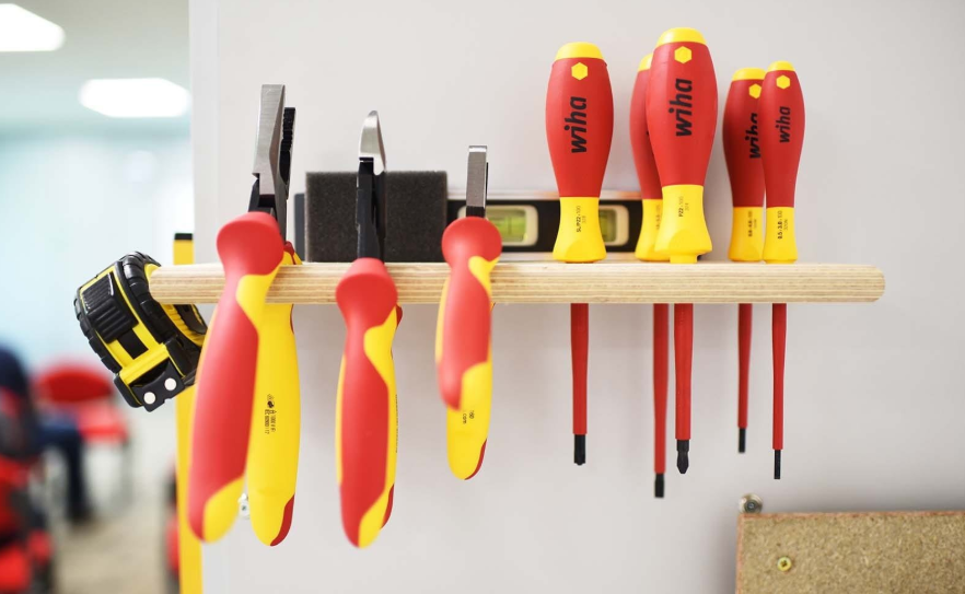 Essential Tools Every Professional Electrician Relies On