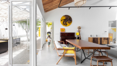 Inside the World of UJNG: A Haven for Minimalist Lovers