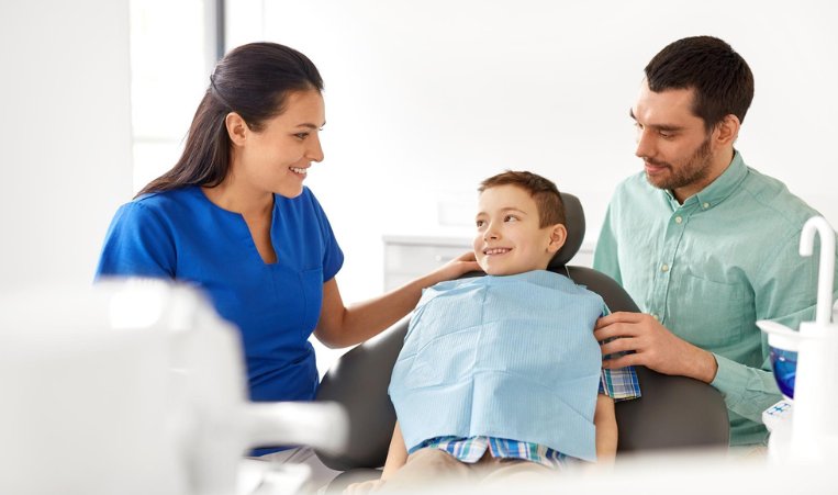 From Kids to Adults: Essential Foods and Habits to Avoid for a Healthy Smile