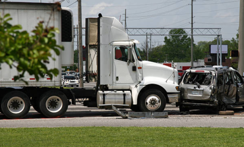When to Contact a Truck Accident Attorney in Denver After a Commercial Vehicle Crash 