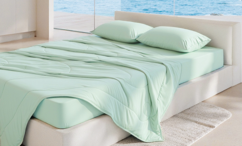 Cooling Comforters vs. Regular Bedding for Hot Flashes