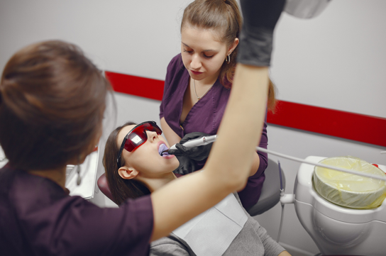 7 Reasons You Should Choose Laser Gum Contouring