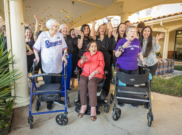 5 Benefits of Personalized Services for Older Residents